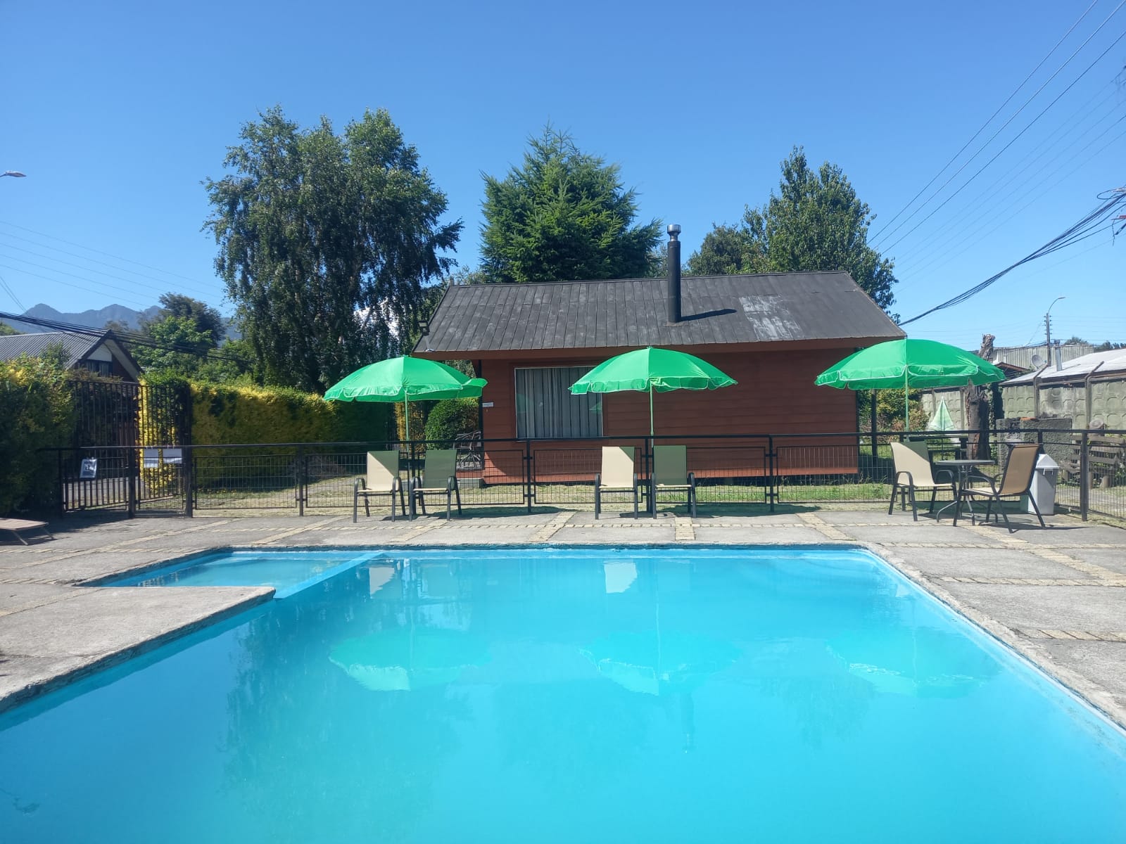 Hotel en pucon con piscina 1