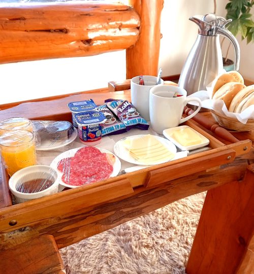 Desayuno servido en el hotel kernayel de Pucon.